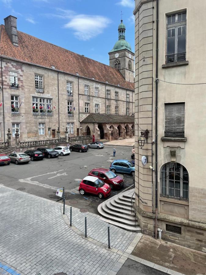 F1 Centre Historique Saint Valbert Luxeuil-les-Bains Bagian luar foto